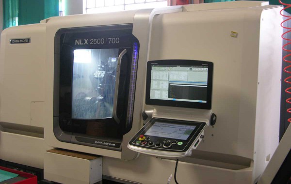 DMG MORI NLX 2500/700
